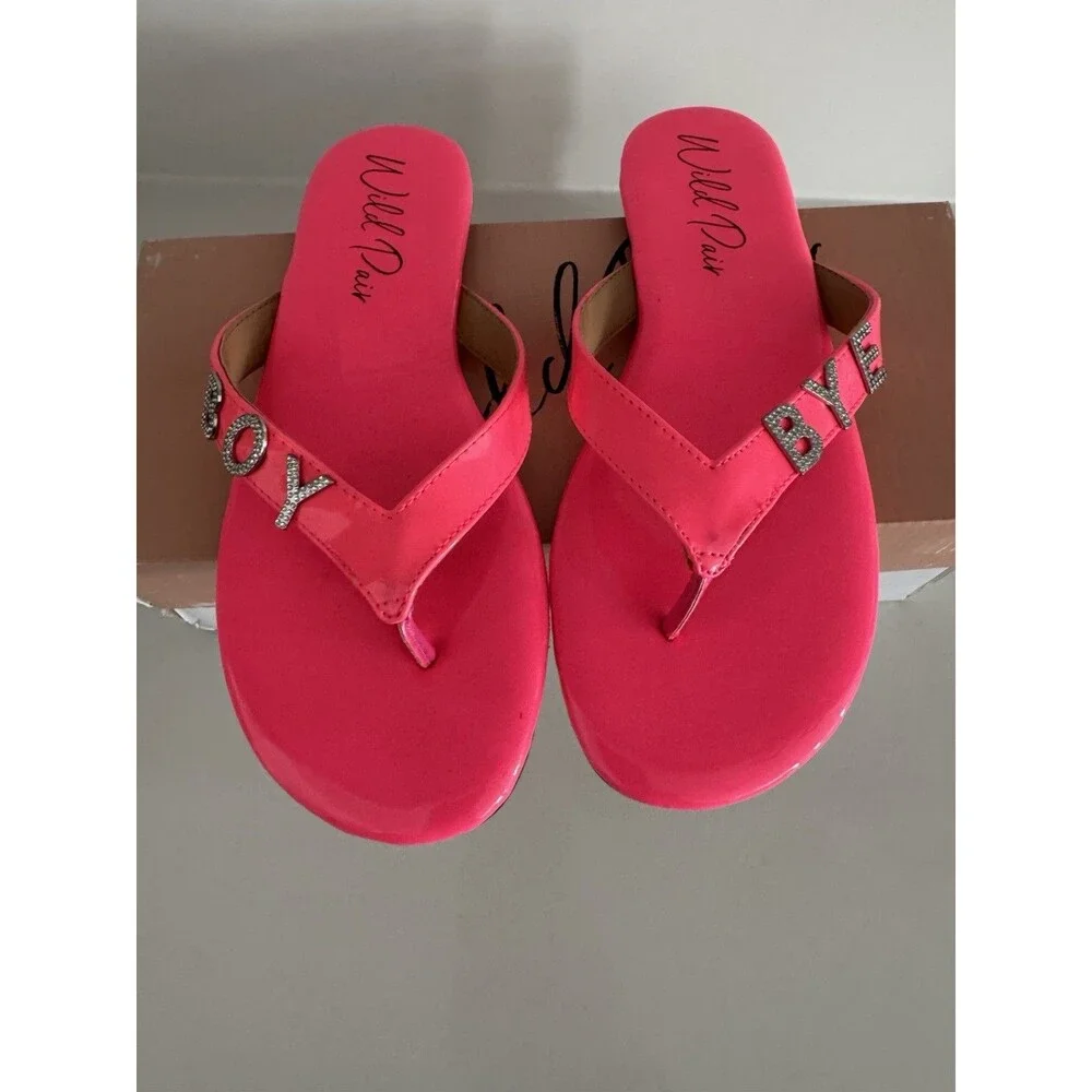 WILD PAIR Womens Pink Rhinestone Fantasia Round Toe Slip On Thong Sandals 9.5 M